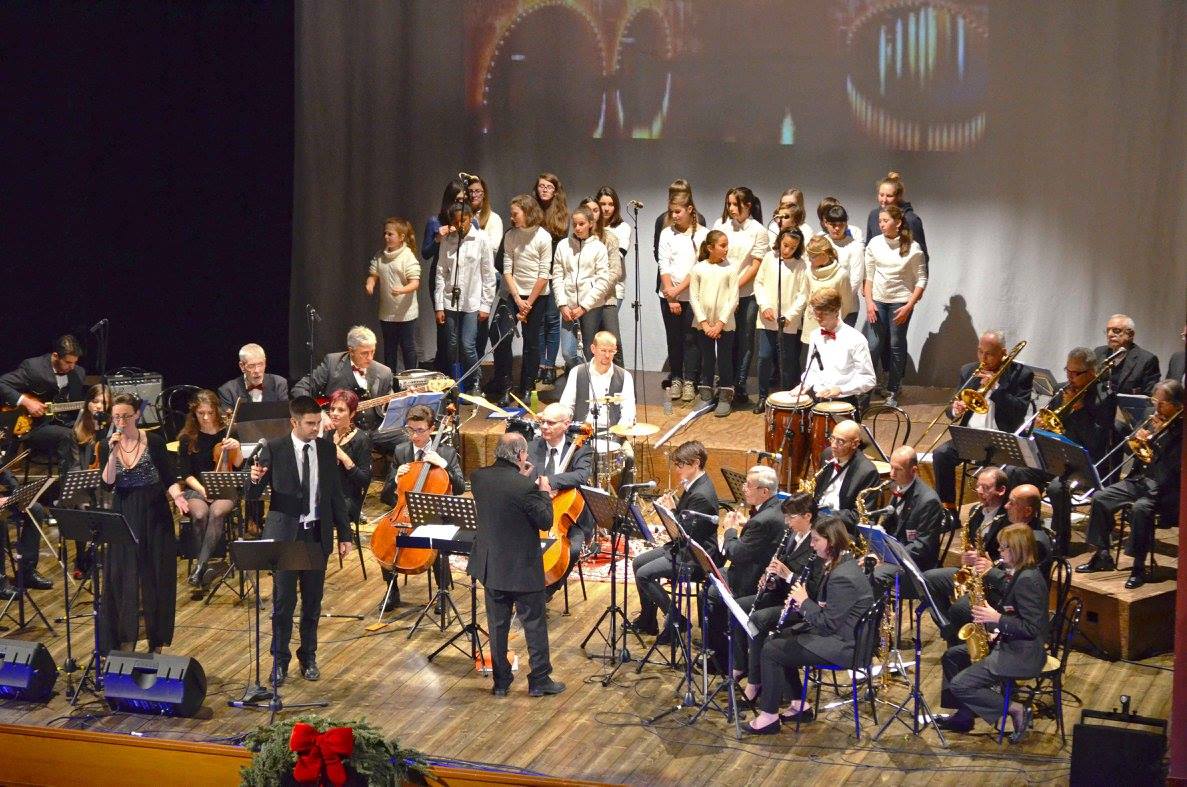 Merry Christmas in Swing! (2015)