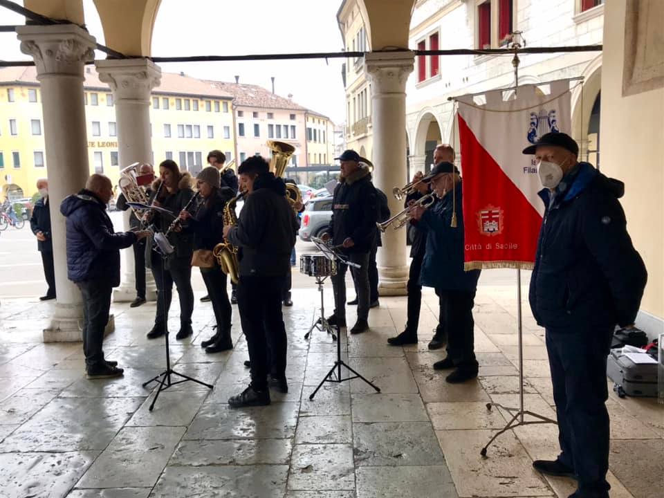 La Filarmonica accoglie le reliquie di San Nicola (2022)
